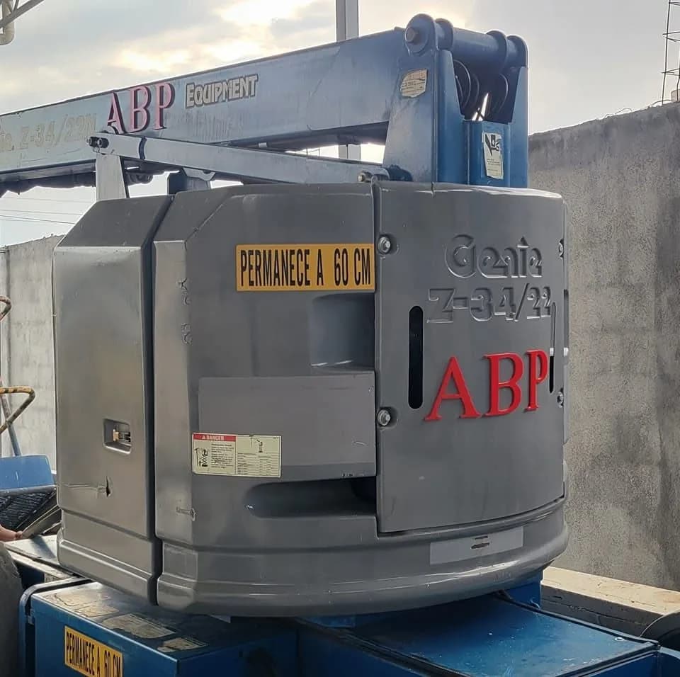 Brazos articulados de ABP en un trabajo en Nuevo Laredo